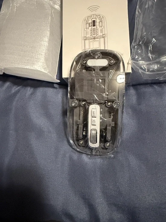 Wireless Multi-Device Dual-Mode Mouse - White - Picture 2 of 4